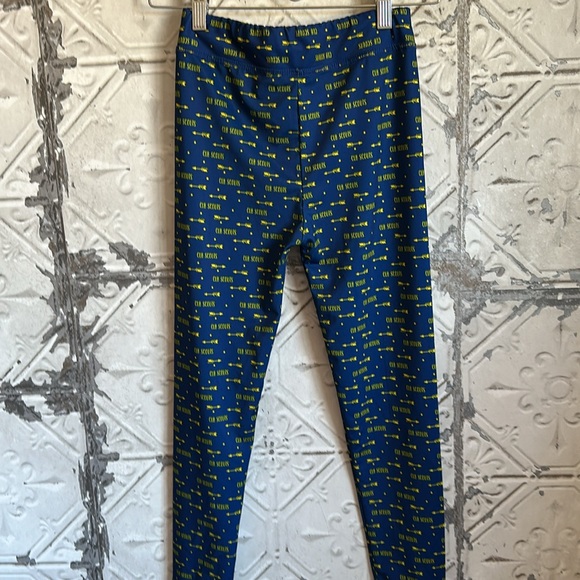 Kids Blue cub scouts Boy Scouts Leggings with Yellow Print - Picture 4 of 4